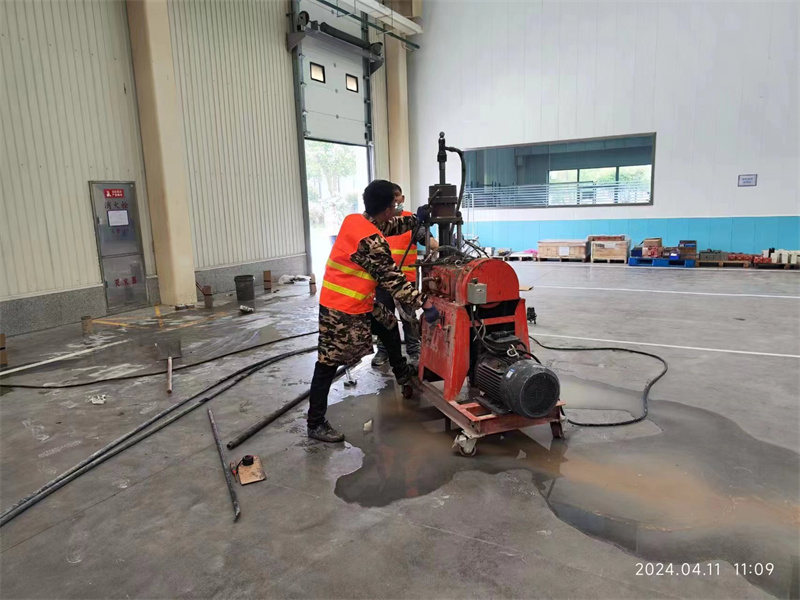 黄南厂房地面下沉塌陷注浆加固施工